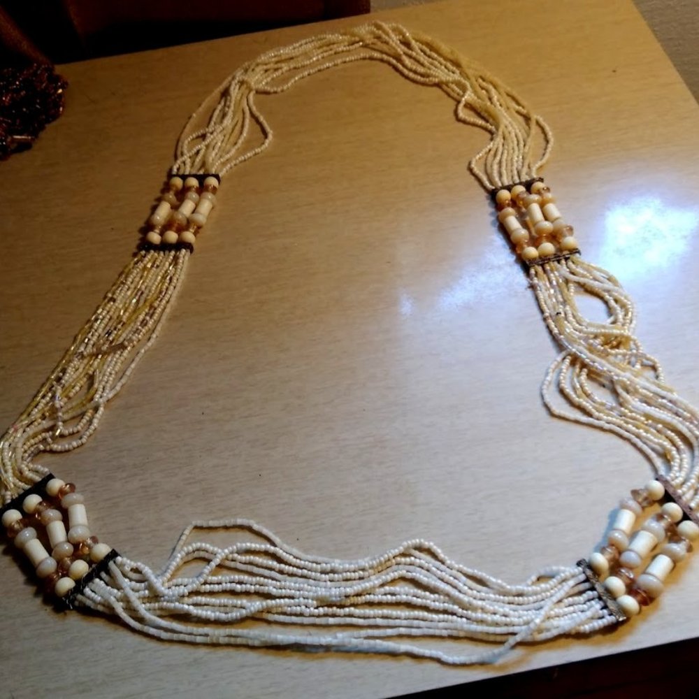 Vintage Cream Tone Beaded/Shell Necklace